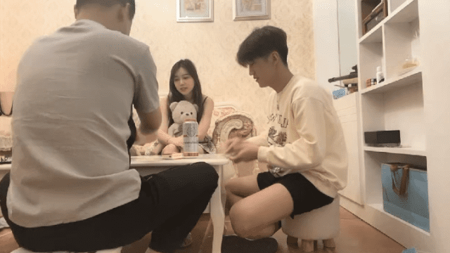 Nhậu đêm cùng người yêu bạn thân - phimsex69.vip