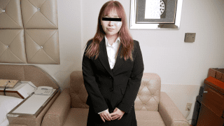 032024_01 – Nữ sinh đại học vất vả tìm việc