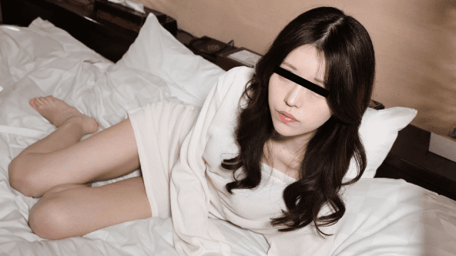 100524_01 - Em gái chân dài muốn làm người mẫu - phimsex69.vip